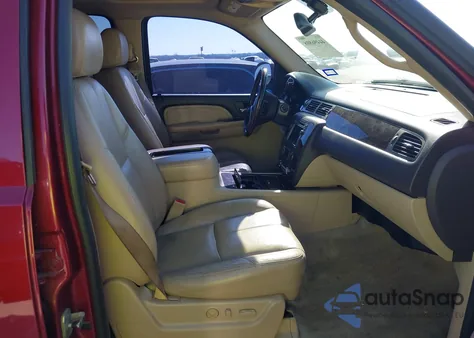 2008 GMC Yukon Xl 1500 Denali z USA, uszkodzony, nr VIN 1GKFK66878J232108